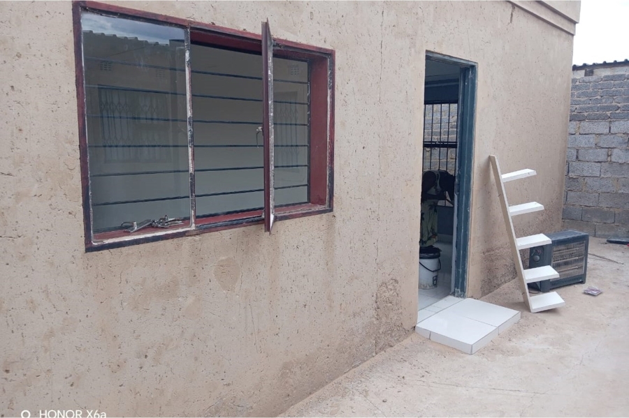 2 Bedroom Property for Sale in Lakeside Gauteng