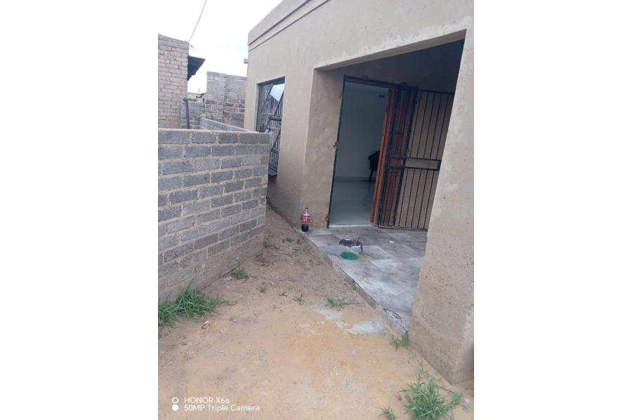 2 Bedroom Property for Sale in Lakeside Gauteng