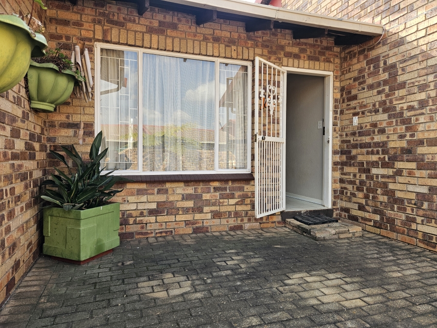 3 Bedroom Property for Sale in Rant En Dal Gauteng
