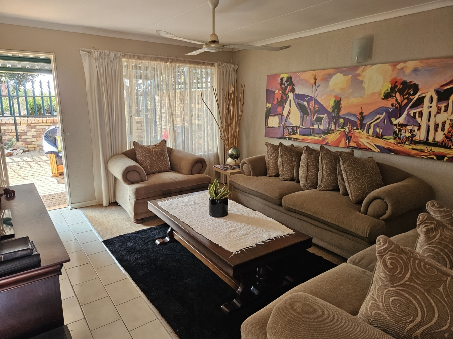 3 Bedroom Property for Sale in Rant En Dal Gauteng