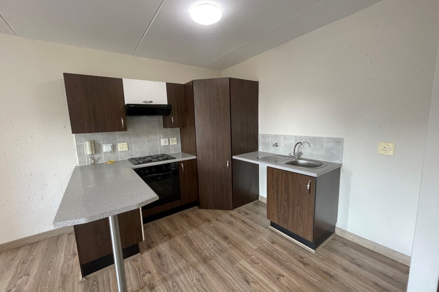 To Let 2 Bedroom Property for Rent in Ferndale Gauteng
