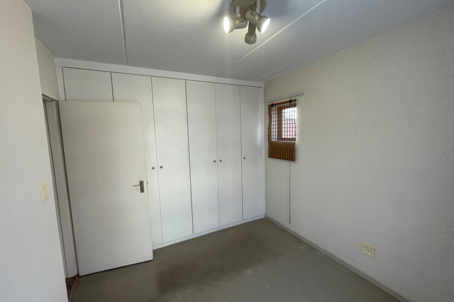 To Let 2 Bedroom Property for Rent in Ferndale Gauteng