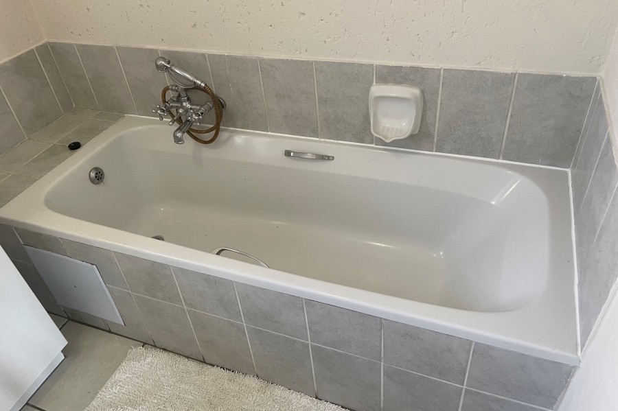 To Let 2 Bedroom Property for Rent in Ferndale Gauteng