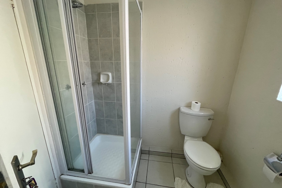 To Let 2 Bedroom Property for Rent in Ferndale Gauteng