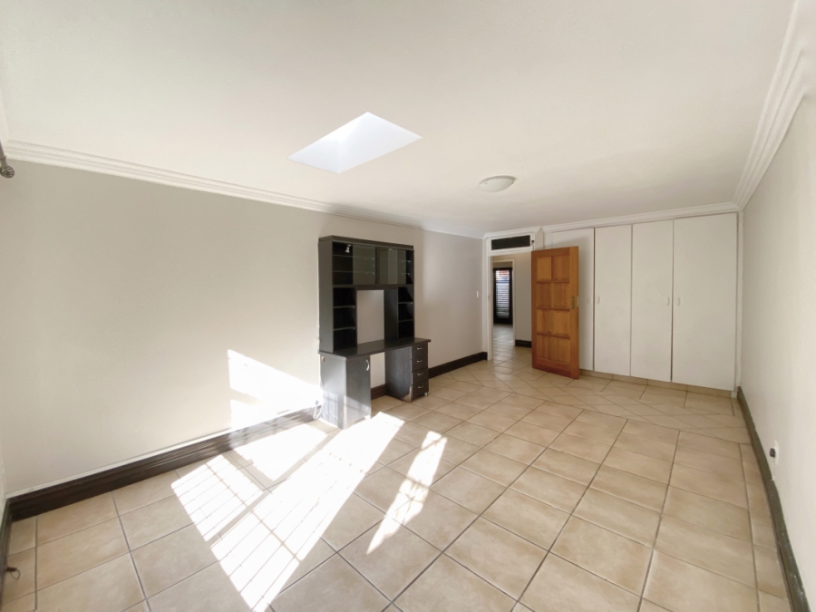 5 Bedroom Property for Sale in Bedfordview Gauteng