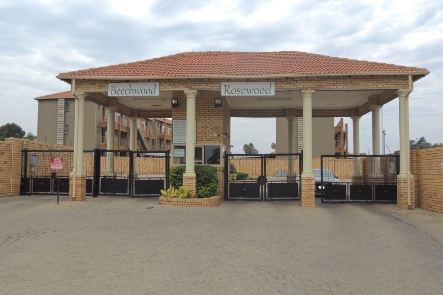 2 Bedroom Property for Sale in Greenhills Gauteng