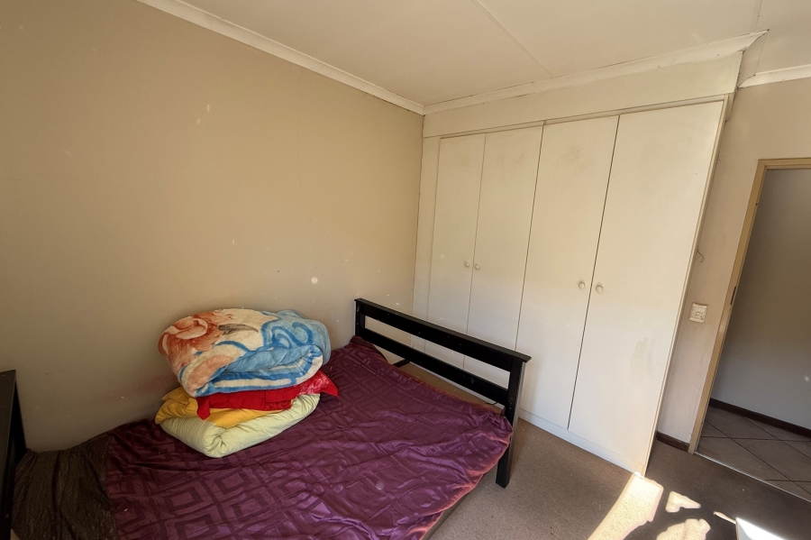 2 Bedroom Property for Sale in Greenhills Gauteng