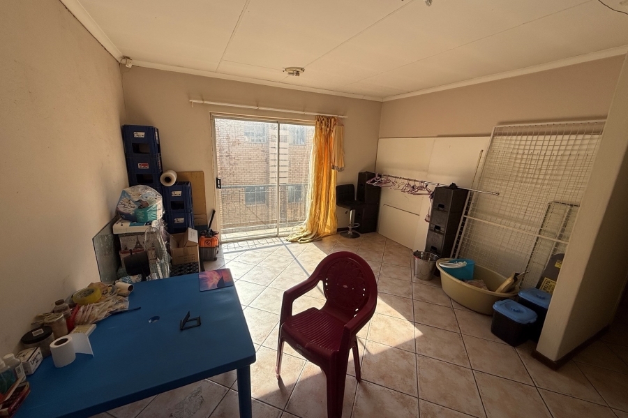 2 Bedroom Property for Sale in Greenhills Gauteng