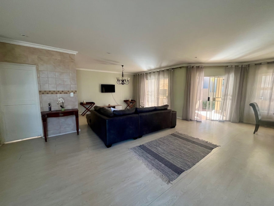 3 Bedroom Property for Sale in Waterkloof Ridge Gauteng