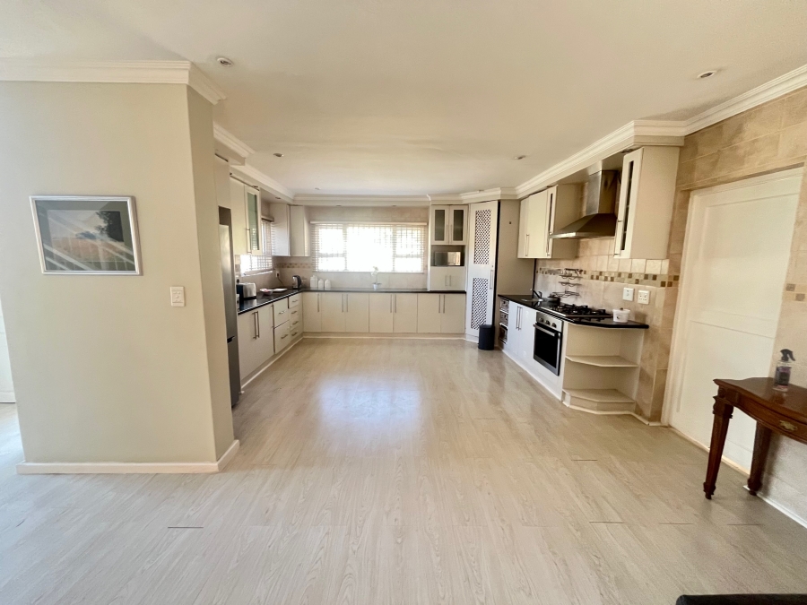 3 Bedroom Property for Sale in Waterkloof Ridge Gauteng