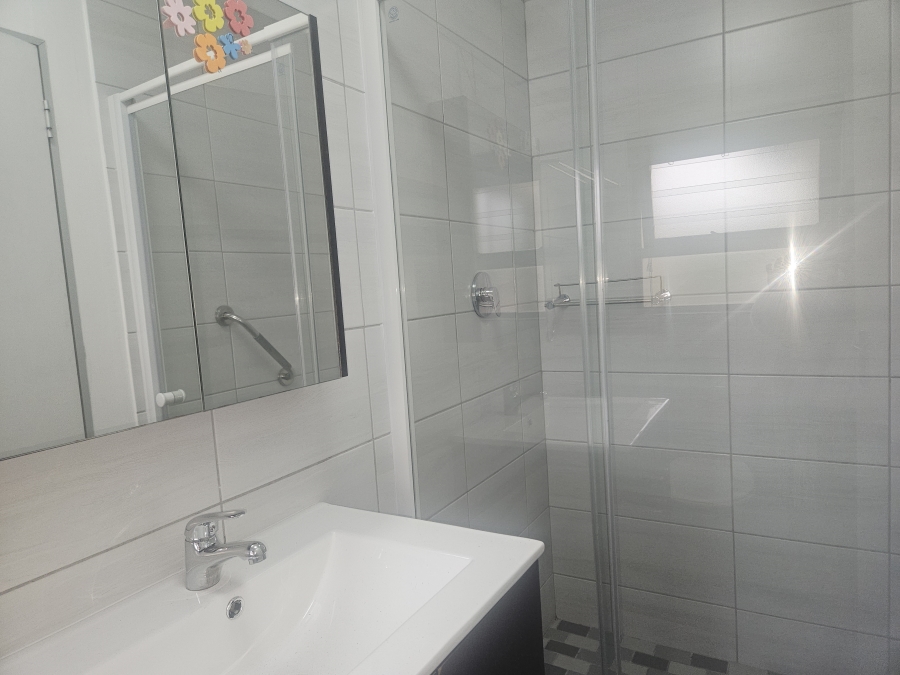 5 Bedroom Property for Sale in Eden Glen Gauteng