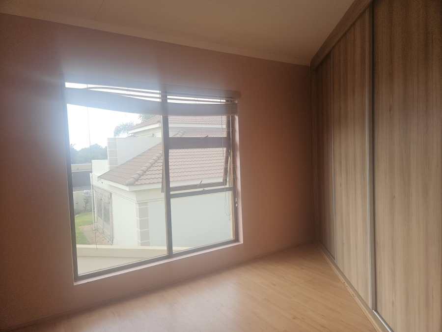 5 Bedroom Property for Sale in Eden Glen Gauteng