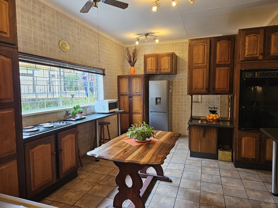 4 Bedroom Property for Sale in Breaunanda Gauteng