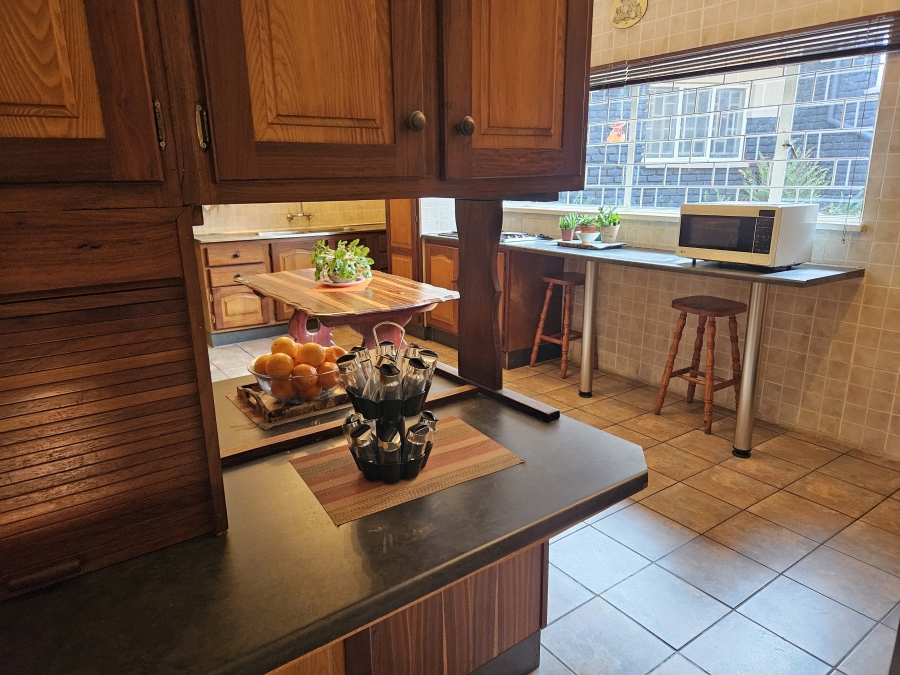 4 Bedroom Property for Sale in Breaunanda Gauteng