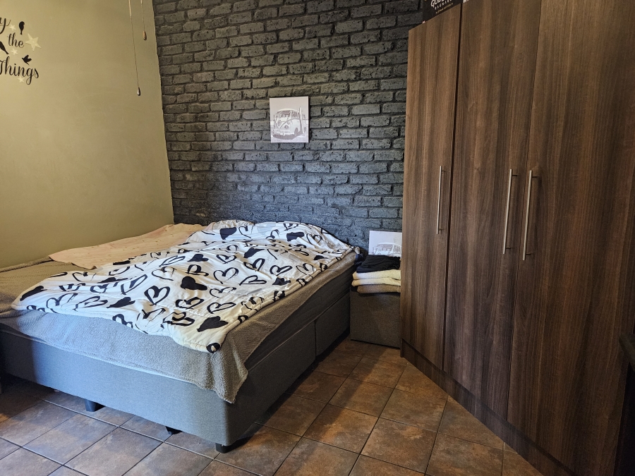 4 Bedroom Property for Sale in Breaunanda Gauteng