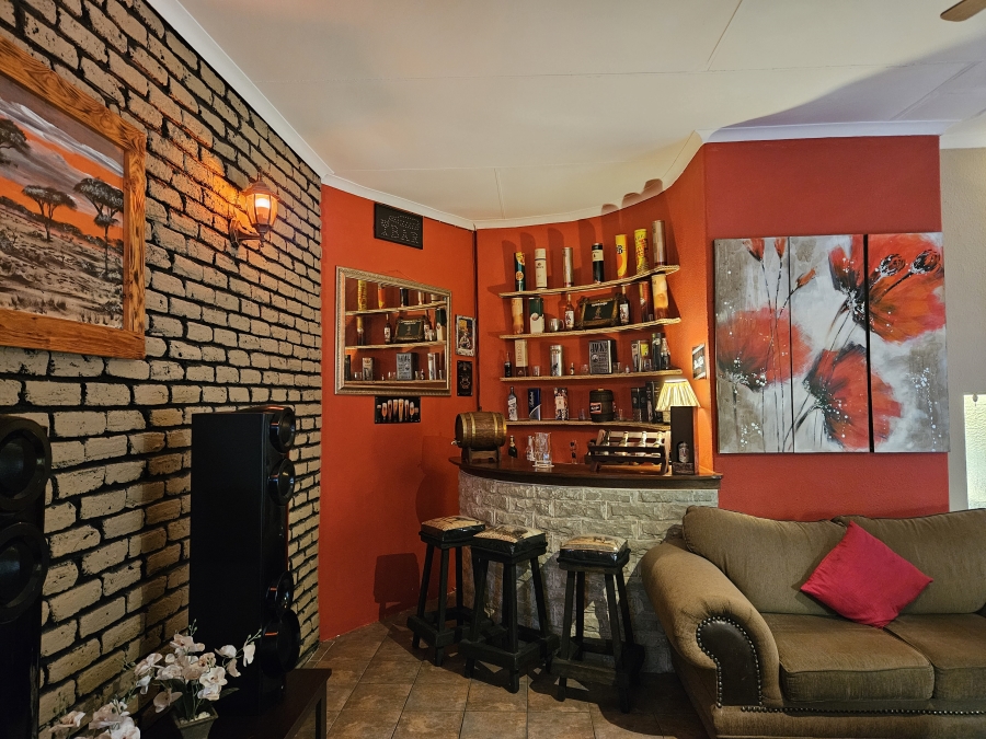 4 Bedroom Property for Sale in Breaunanda Gauteng