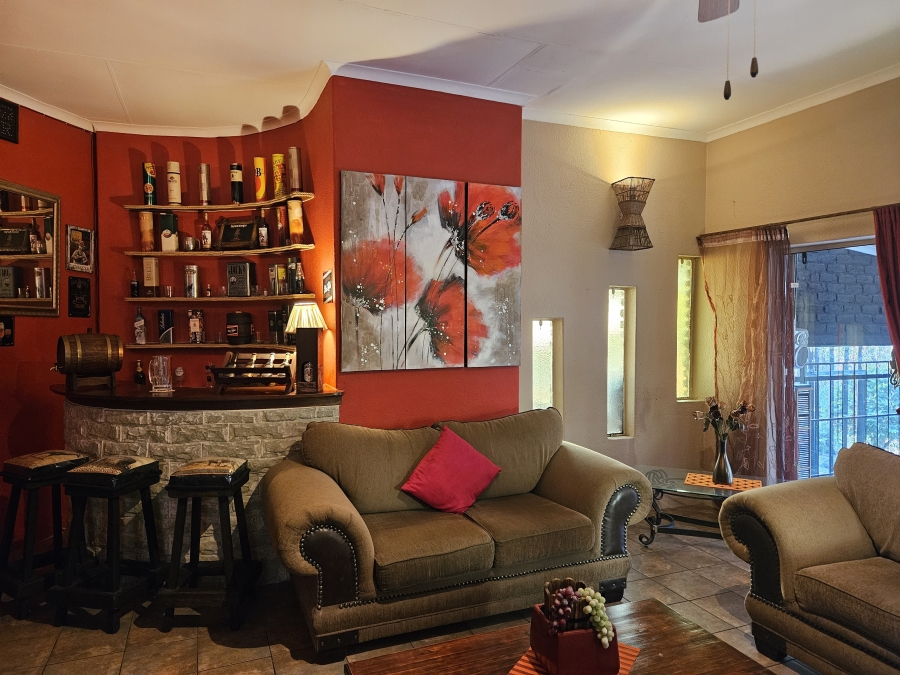 4 Bedroom Property for Sale in Breaunanda Gauteng