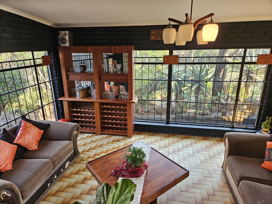 4 Bedroom Property for Sale in Breaunanda Gauteng