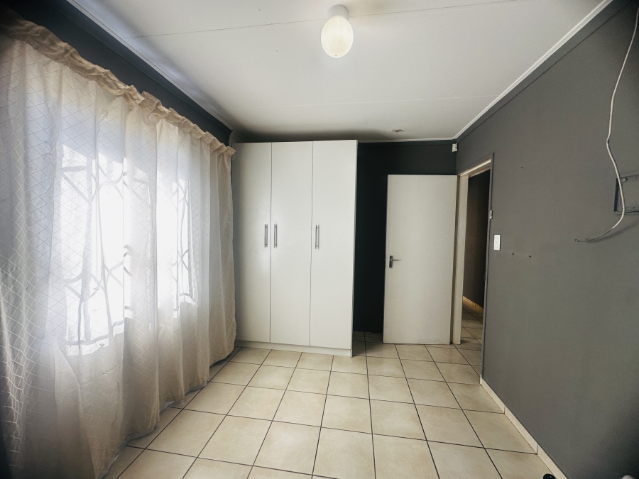 3 Bedroom Property for Sale in Pollak Park Gauteng