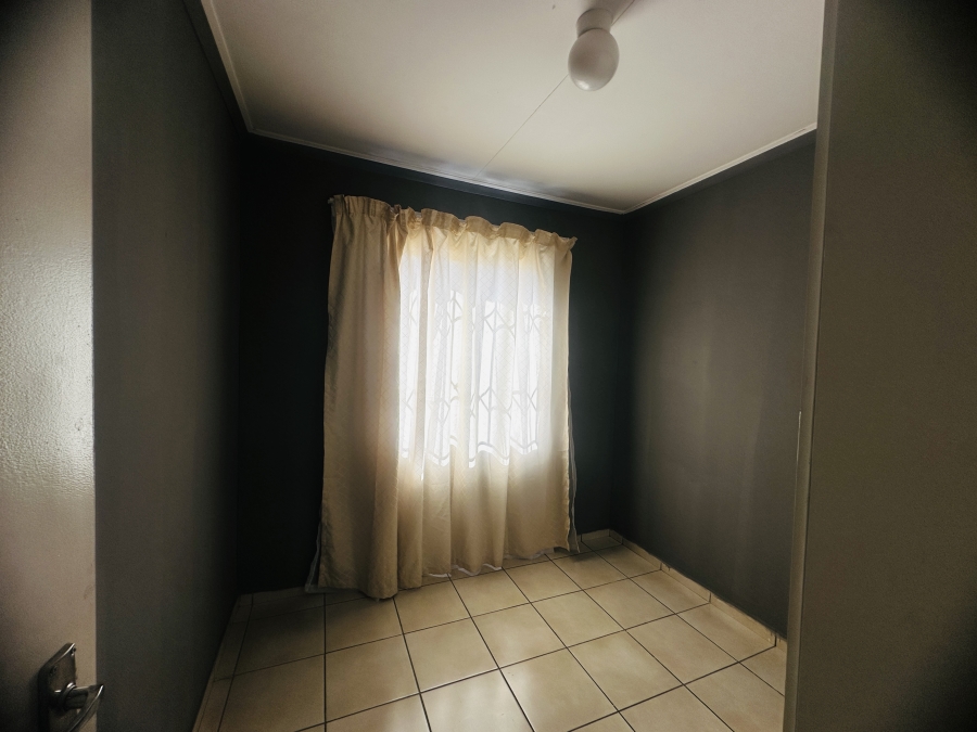 3 Bedroom Property for Sale in Pollak Park Gauteng