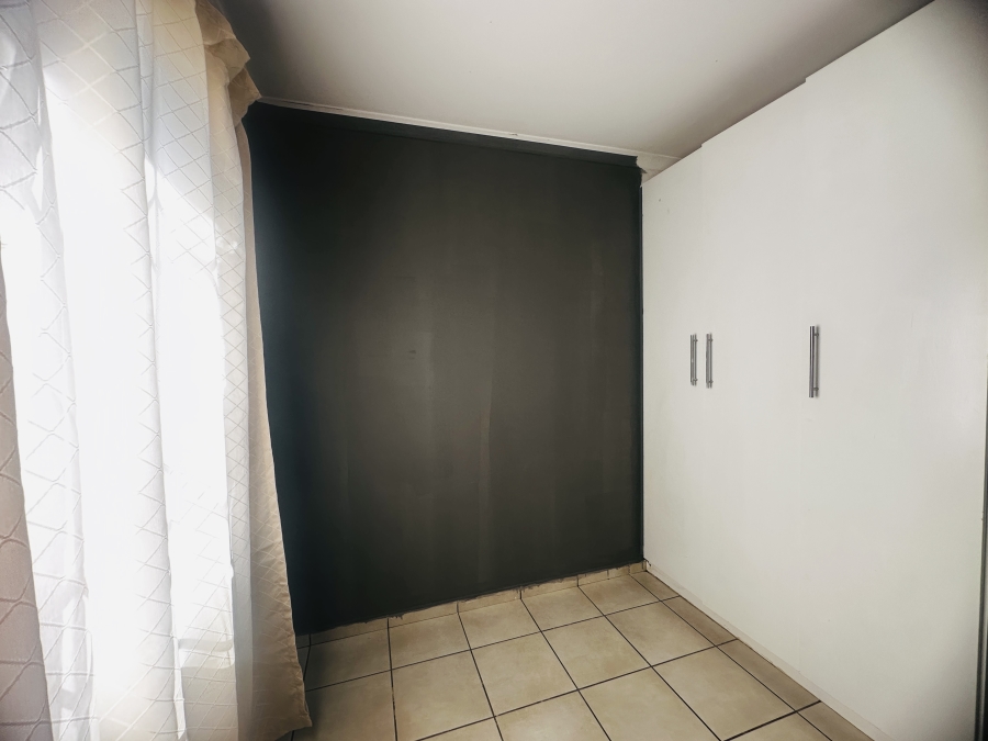 3 Bedroom Property for Sale in Pollak Park Gauteng