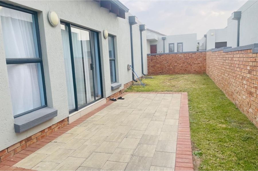 To Let 3 Bedroom Property for Rent in Summerset Gauteng