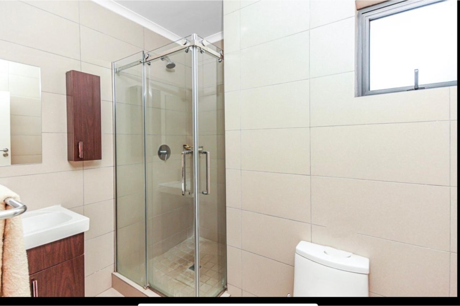 To Let 3 Bedroom Property for Rent in Broadacres Gauteng