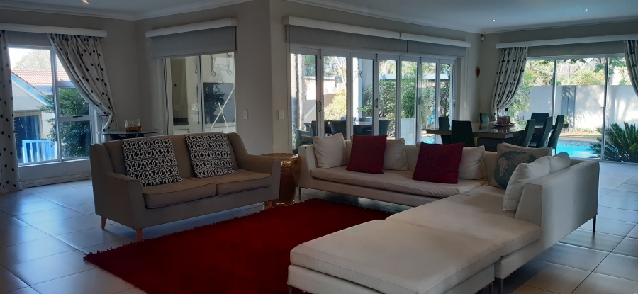 To Let 4 Bedroom Property for Rent in Ashlea Gardens Gauteng