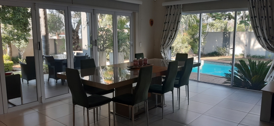 To Let 4 Bedroom Property for Rent in Ashlea Gardens Gauteng