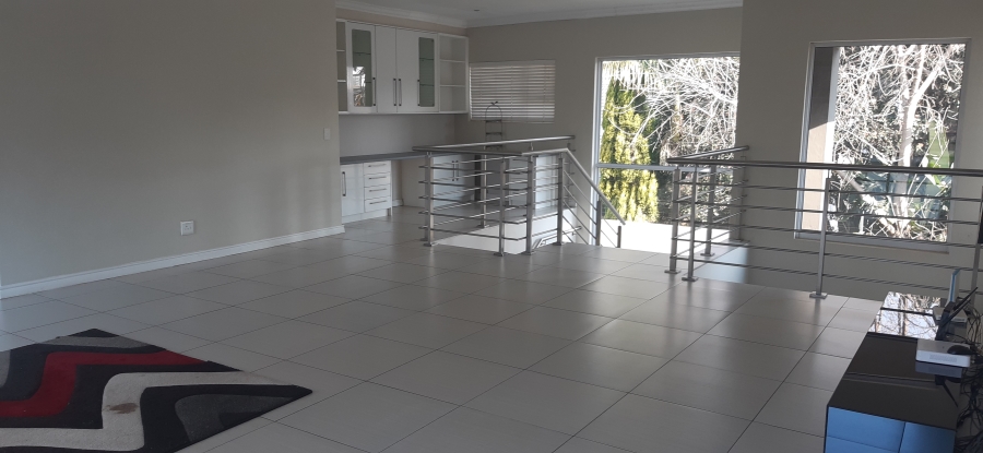 To Let 4 Bedroom Property for Rent in Ashlea Gardens Gauteng