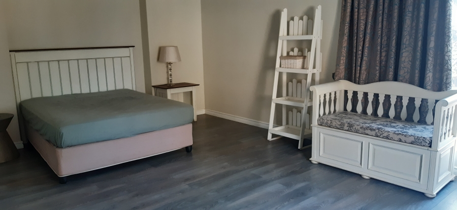 To Let 4 Bedroom Property for Rent in Ashlea Gardens Gauteng