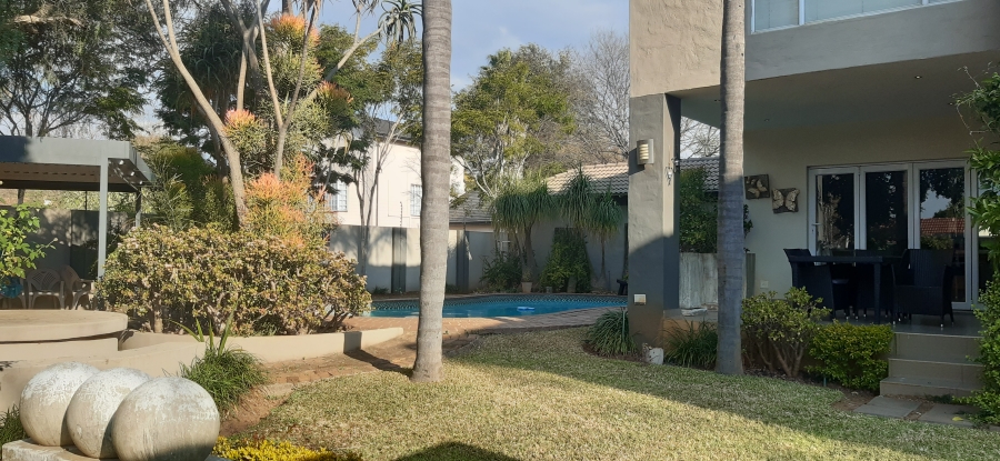 To Let 4 Bedroom Property for Rent in Ashlea Gardens Gauteng