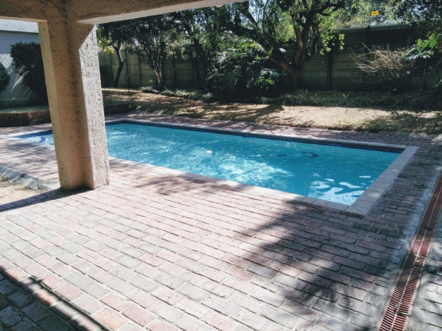 1 Bedroom Property for Sale in Bedfordview Gauteng