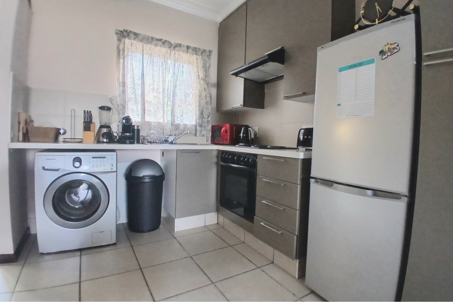 1 Bedroom Property for Sale in Bryanston Gauteng