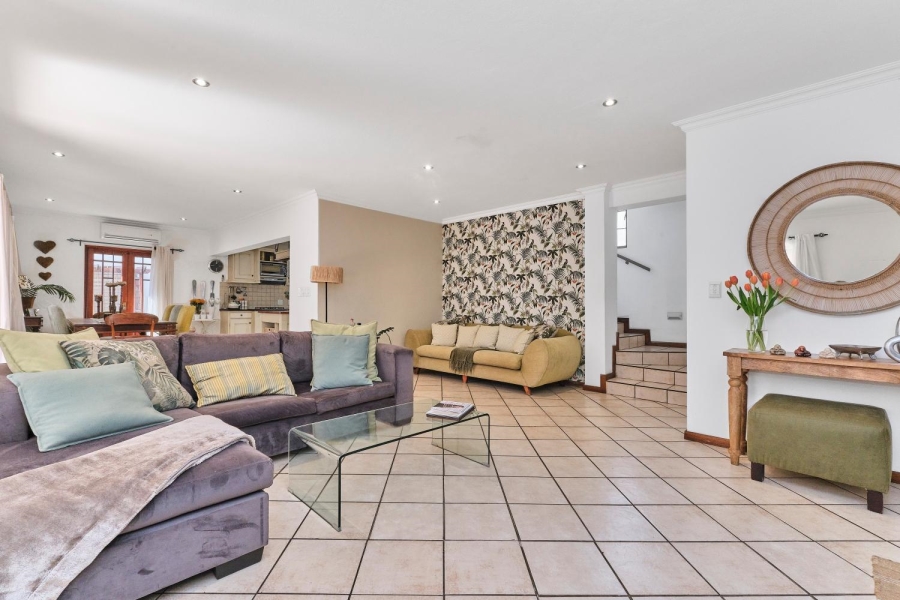 3 Bedroom Property for Sale in Barbeque Downs Gauteng