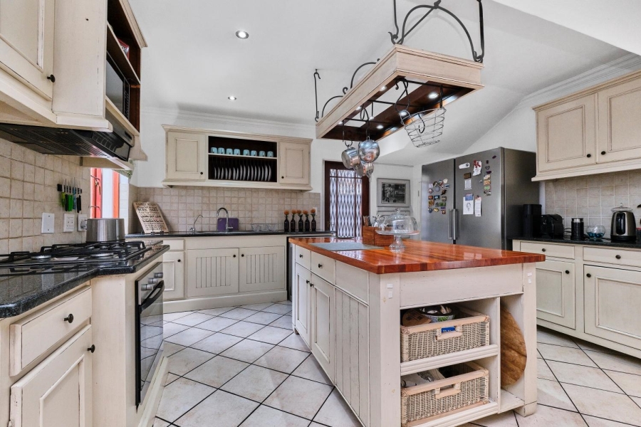 3 Bedroom Property for Sale in Barbeque Downs Gauteng
