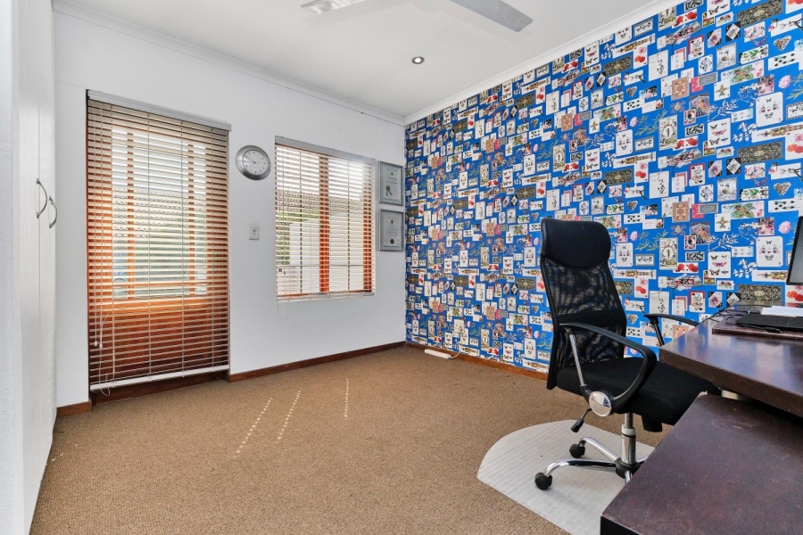 3 Bedroom Property for Sale in Barbeque Downs Gauteng
