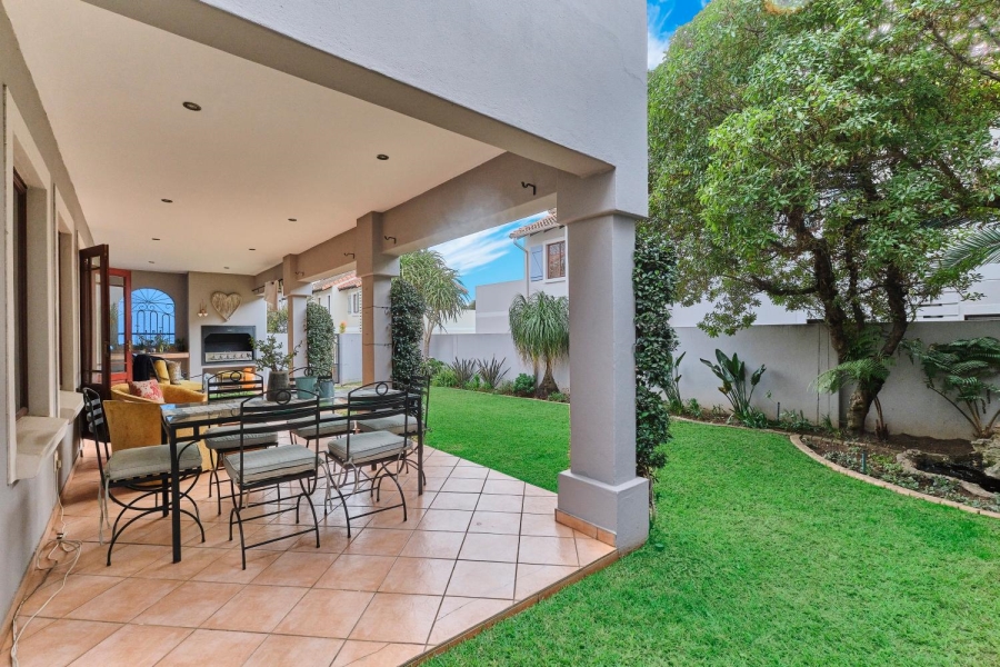 3 Bedroom Property for Sale in Barbeque Downs Gauteng