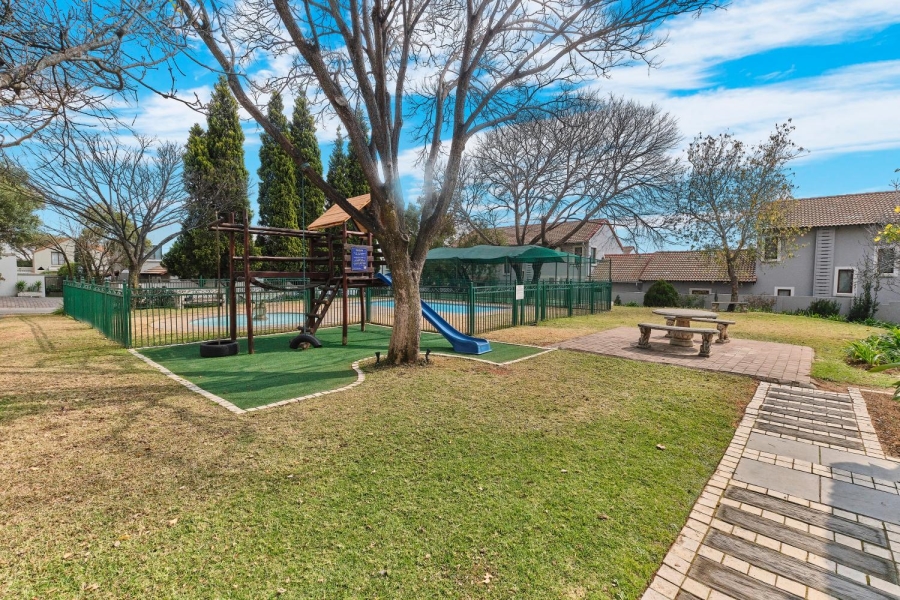 3 Bedroom Property for Sale in Barbeque Downs Gauteng
