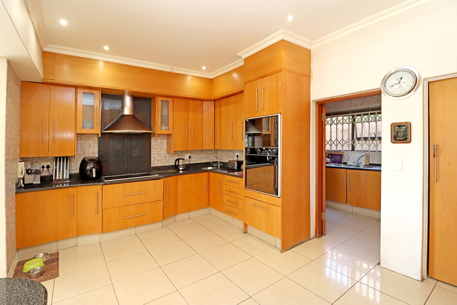 3 Bedroom Property for Sale in Mountain View Gauteng