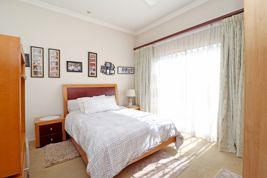 3 Bedroom Property for Sale in Mountain View Gauteng