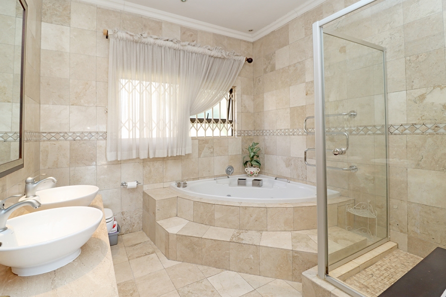 3 Bedroom Property for Sale in Mountain View Gauteng