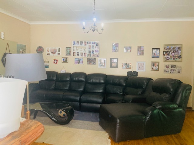 3 Bedroom Property for Sale in Daggafontein Gauteng