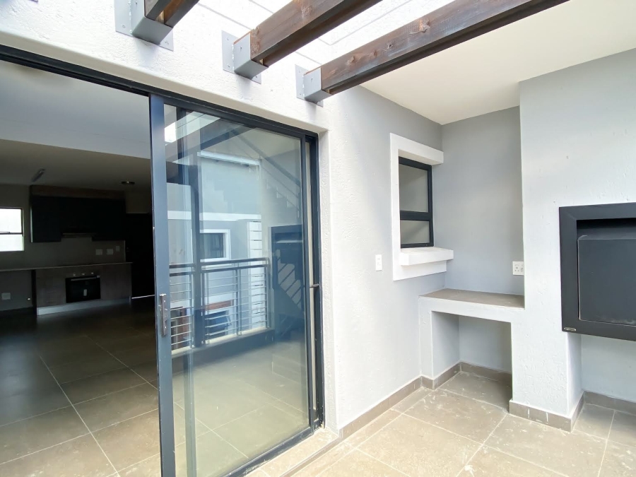 1 Bedroom Property for Sale in Montana Gauteng