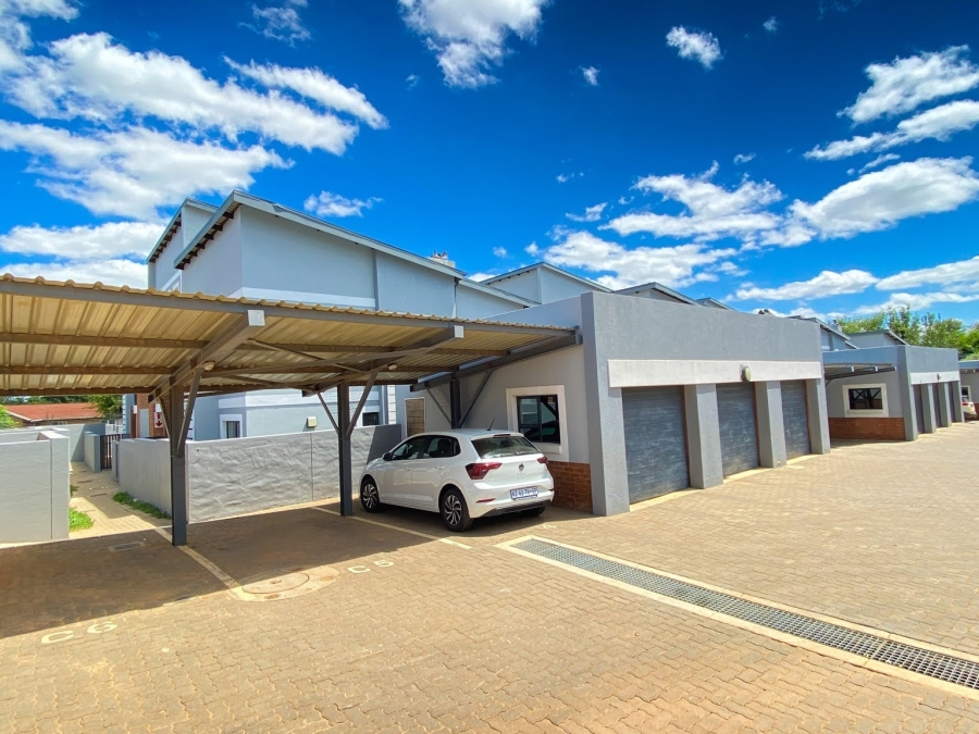 1 Bedroom Property for Sale in Montana Gauteng