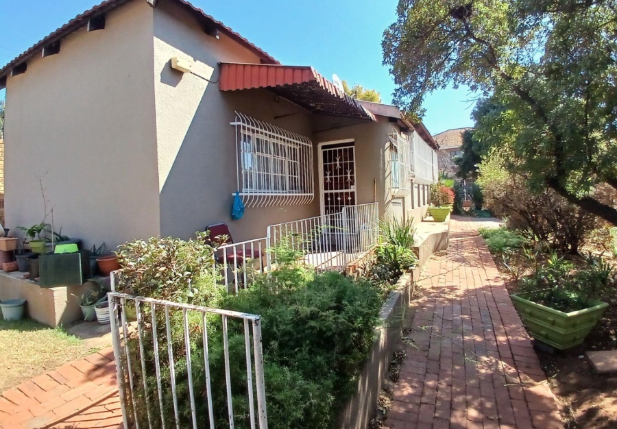 5 Bedroom Property for Sale in Kensington Gauteng
