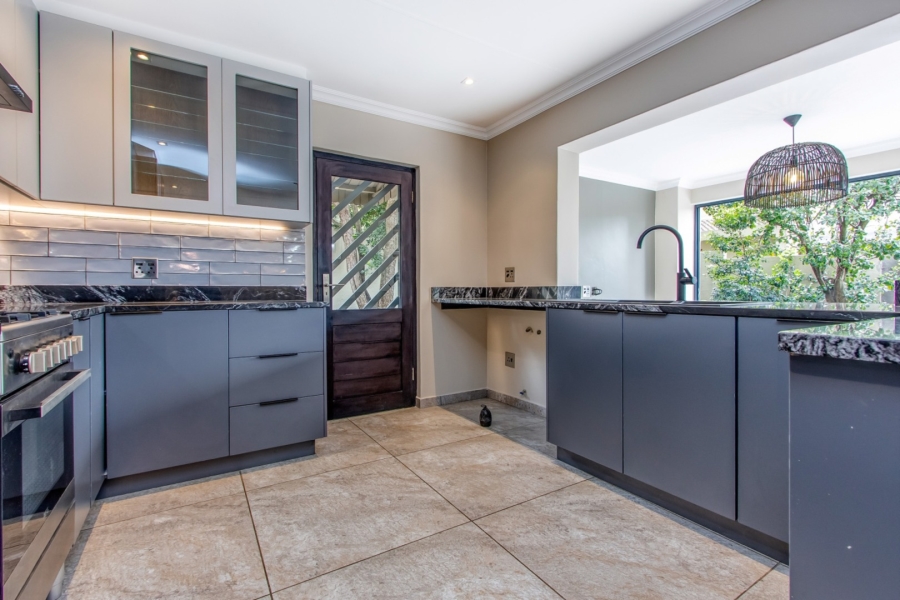 3 Bedroom Property for Sale in Lonehill Gauteng