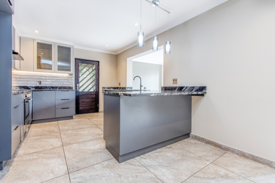 3 Bedroom Property for Sale in Lonehill Gauteng