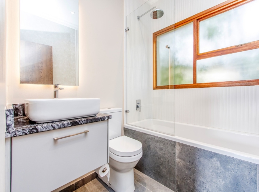 3 Bedroom Property for Sale in Lonehill Gauteng