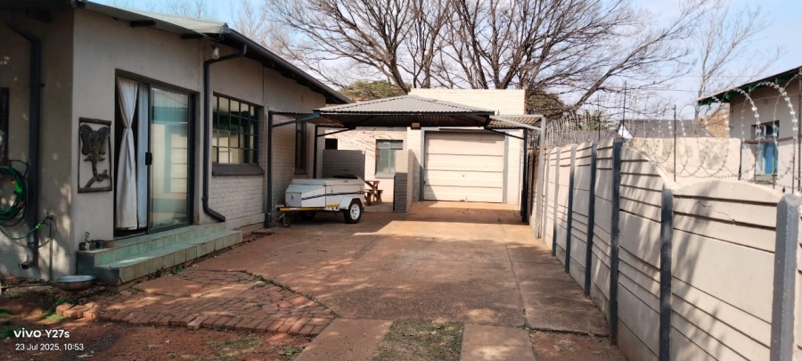 3 Bedroom Property for Sale in Daggafontein Gauteng